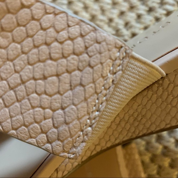 Halston H Sandals in Blush - Picture 3 of 4